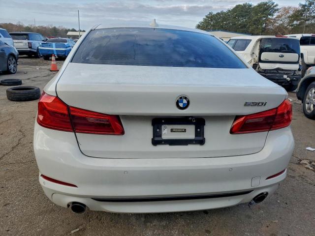 BMW 5 Series I Image 4