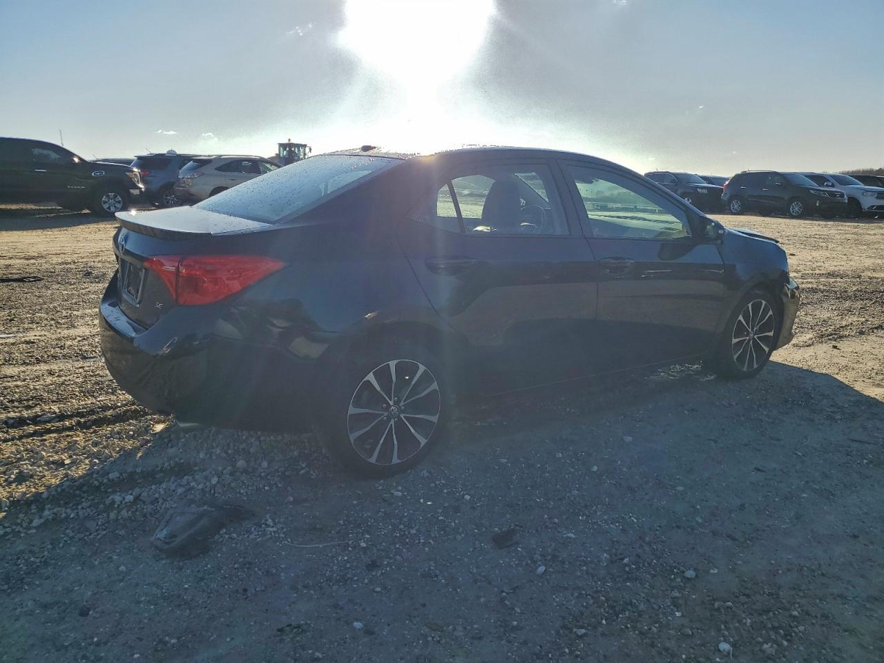 Toyota Corolla L Image 5