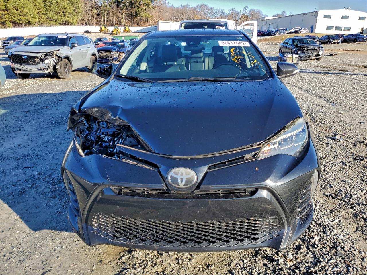 Toyota Corolla L Image 8