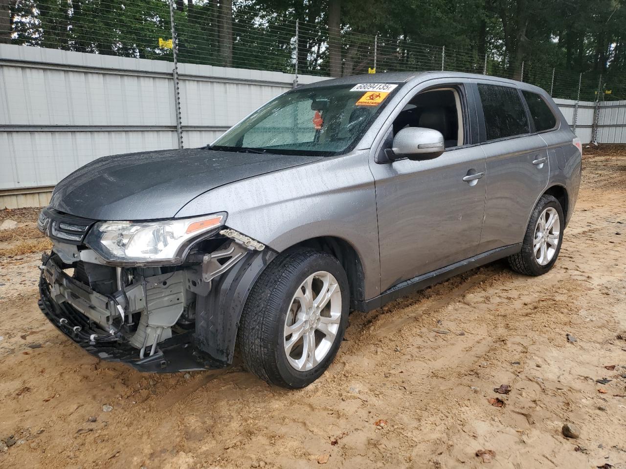 Mitsubishi Outlander Se Image 1