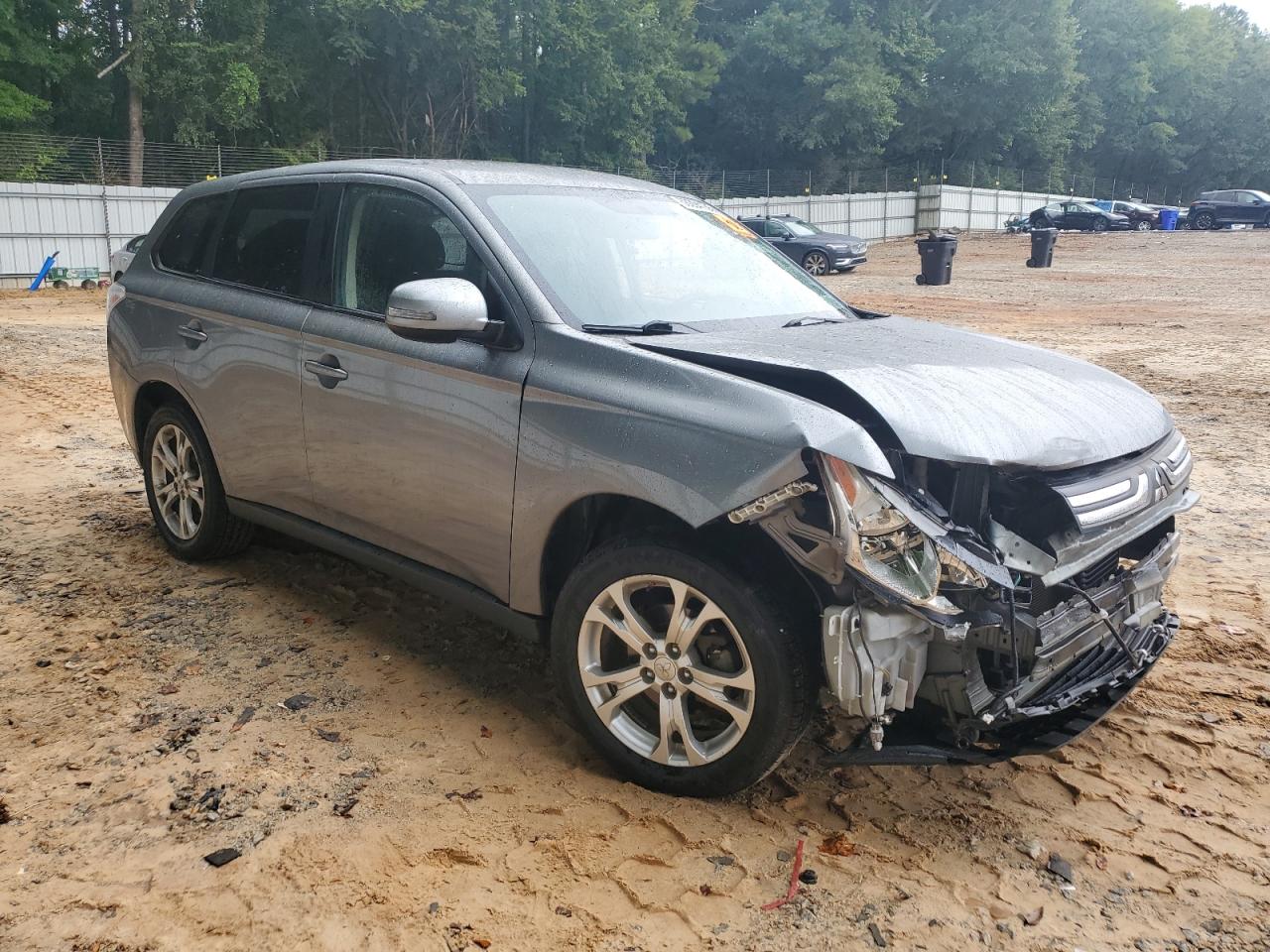 Mitsubishi Outlander Se Image 3