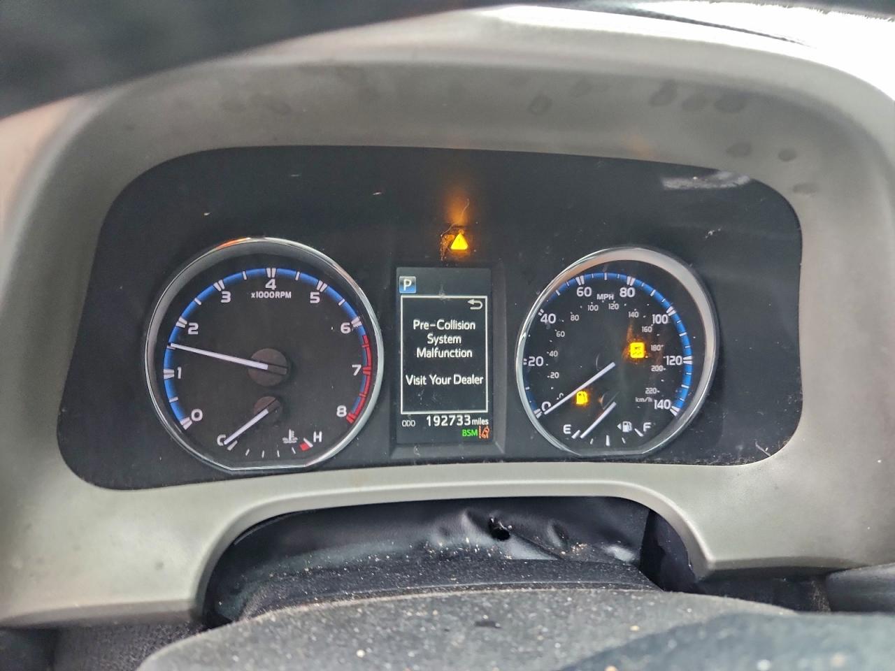 Toyota RAV4 Limited Image 6