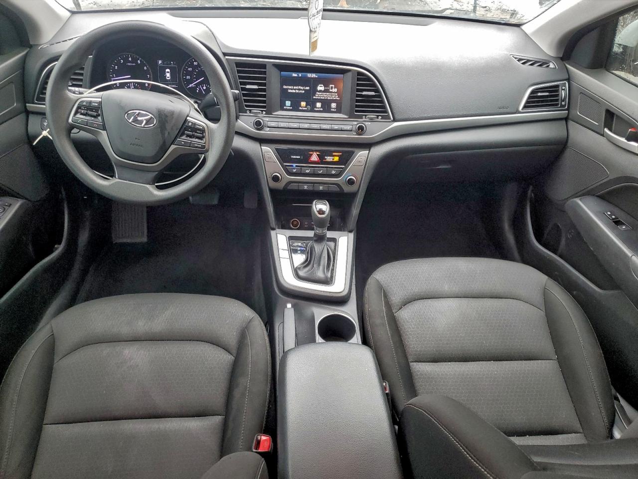 Hyundai ELANTRA Sel Image 5