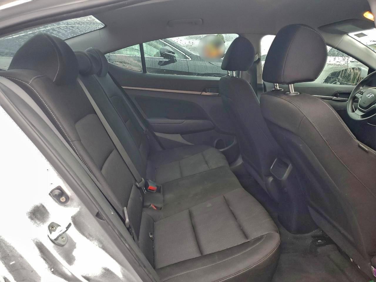 Hyundai ELANTRA Sel Image 7