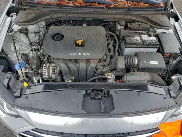 Hyundai ELANTRA Sel Image 11