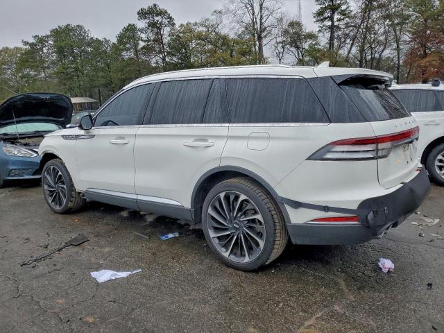 Lincoln Aviator Reserve Image 2