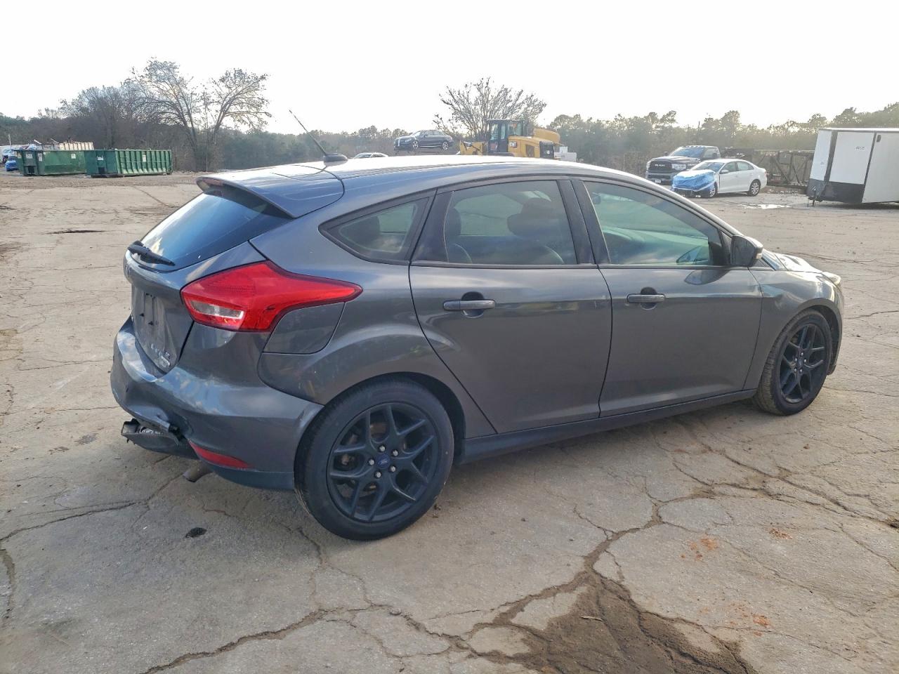 Ford Focus Se Image 11