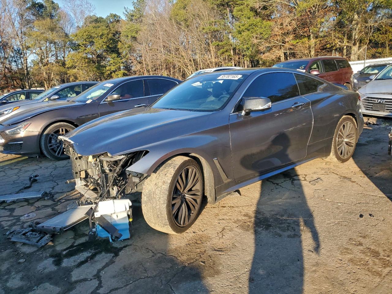 INFINITI Q60 Luxe Image 1