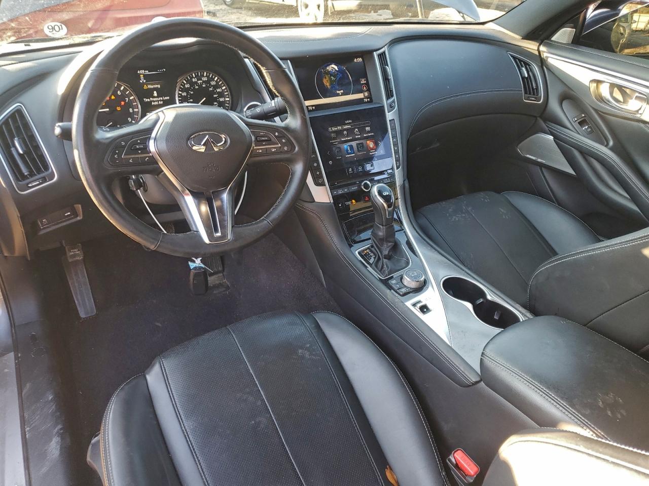 INFINITI Q60 Luxe Image 7