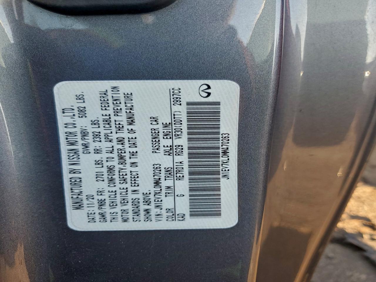 INFINITI Q60 Luxe Image 8