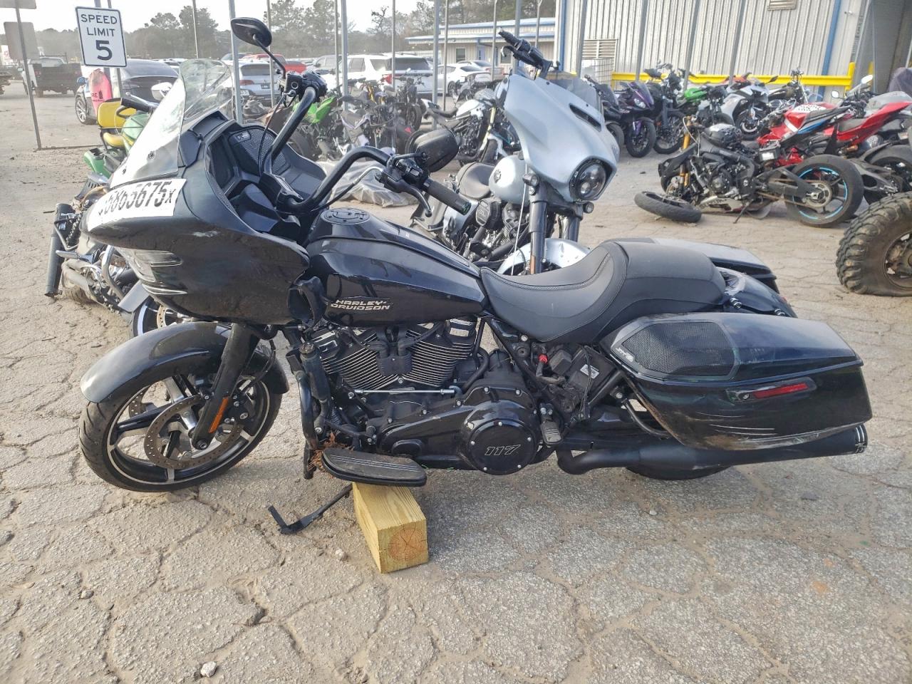 Harley-Davidson Fl Image 7