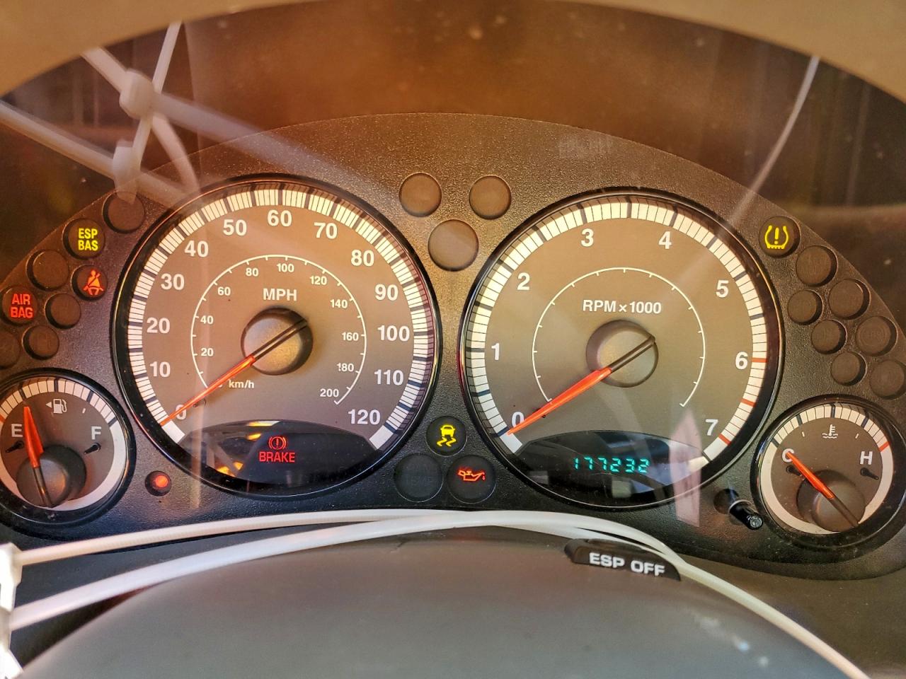 Jeep Liberty Renegade Image 9