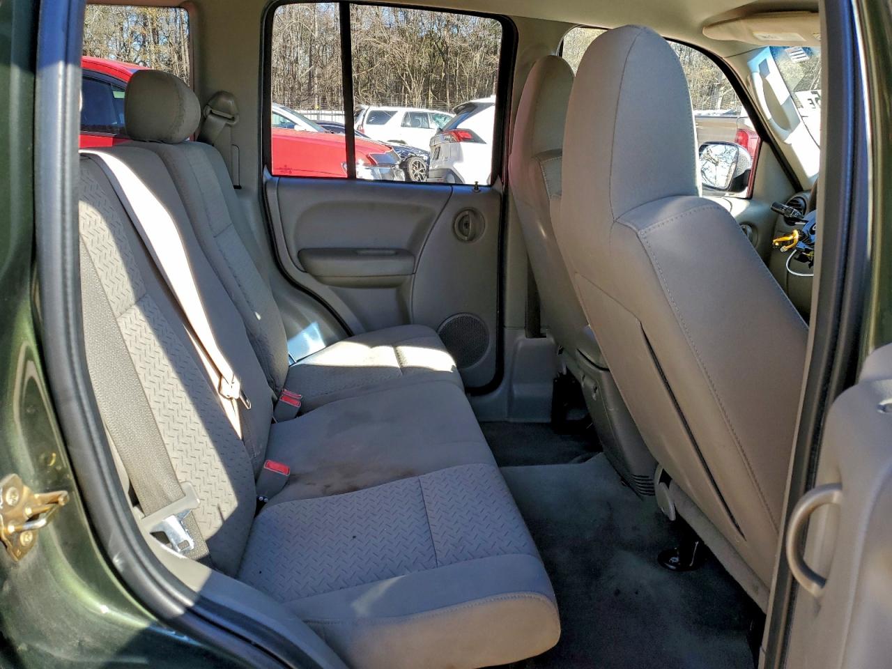 Jeep Liberty Renegade Image 12