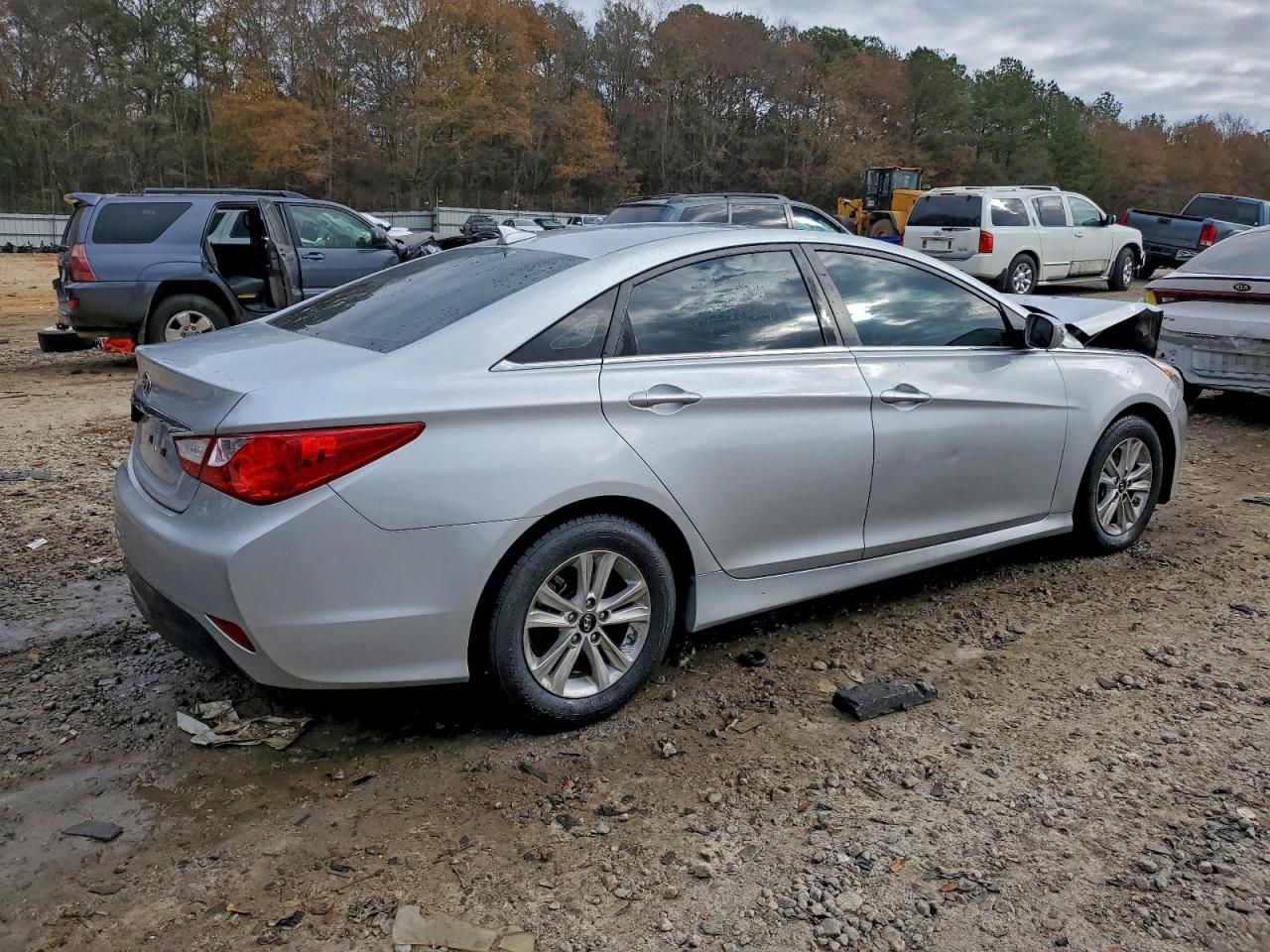 Hyundai SONATA Gls Image 2
