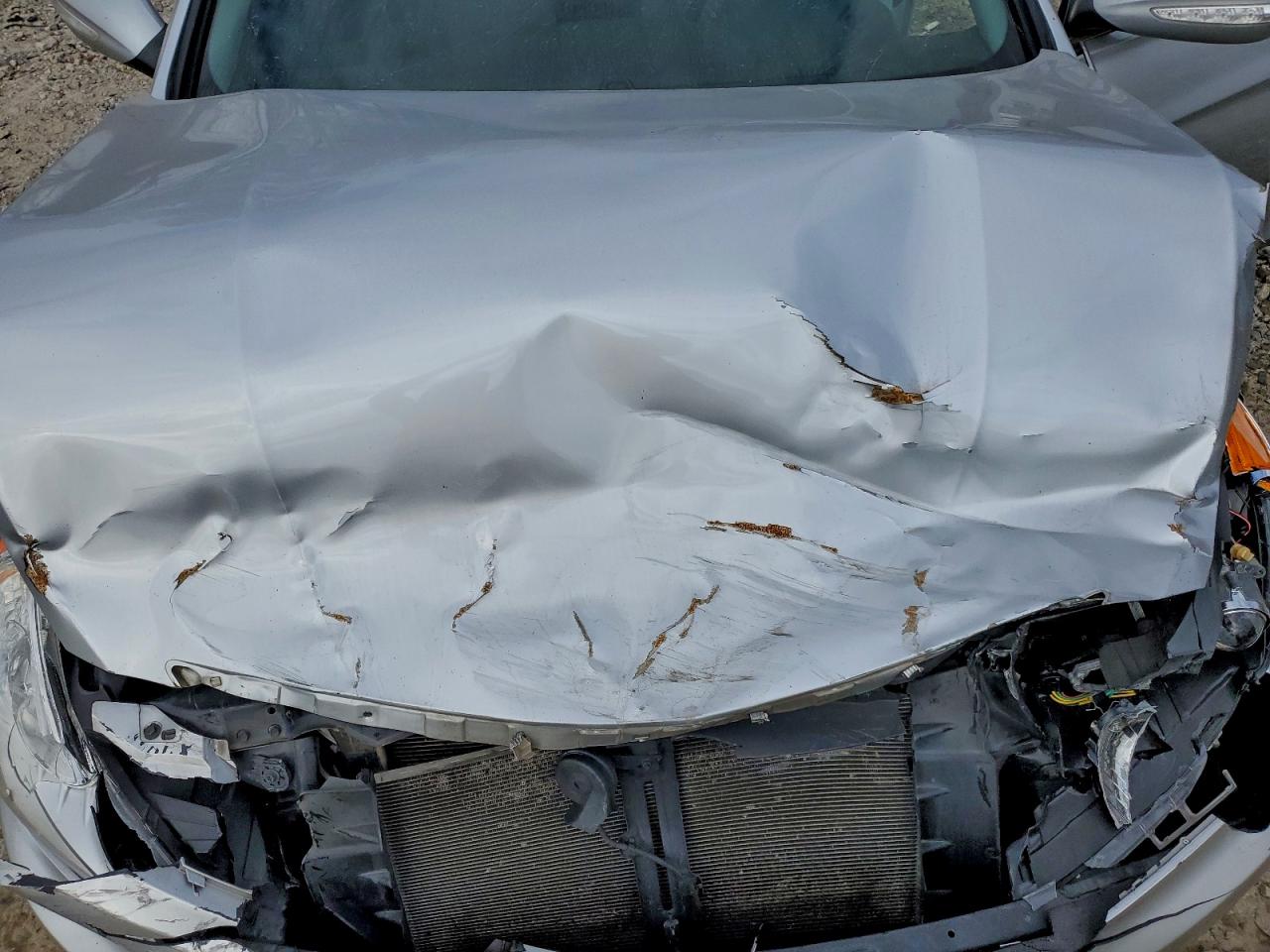 Hyundai SONATA Gls Image 9