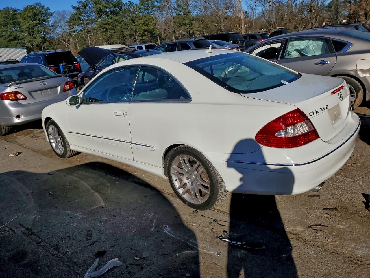 Mercedes-Benz Clk-class 350 Image 9