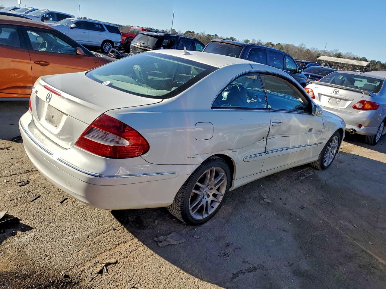 Mercedes-Benz Clk-class 350 Image 10