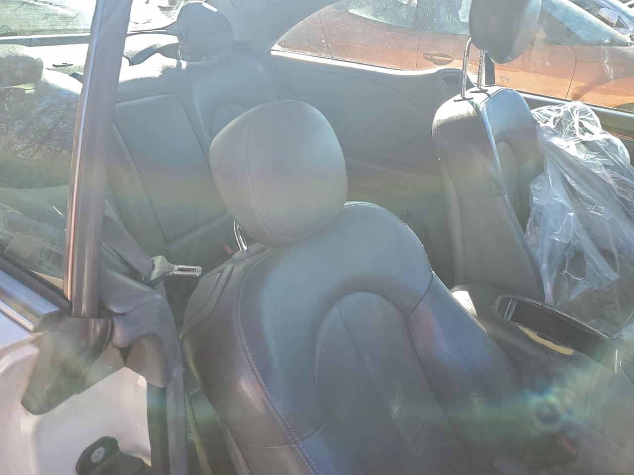 Mercedes-Benz Clk-class 350 Image 7