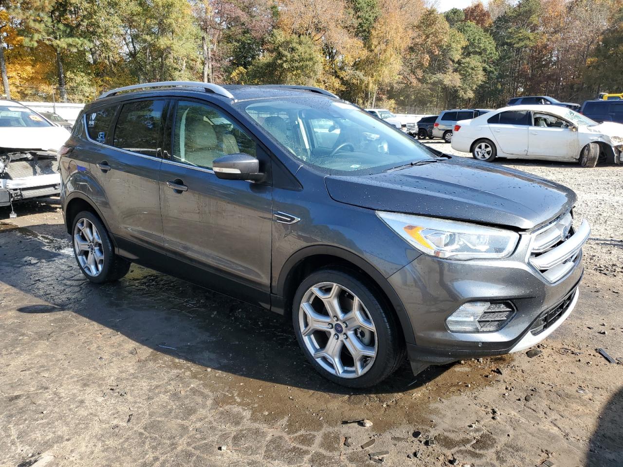 Ford Escape Titanium Image 12