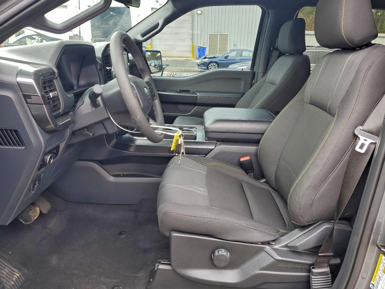 Ford F-150 Stx Image 7