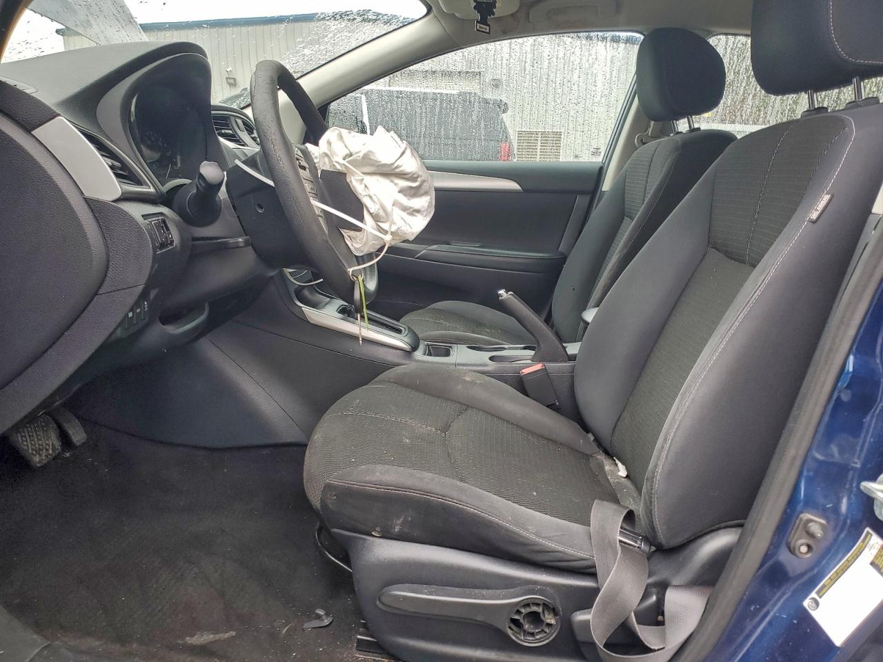 Nissan Sentra S Image 6