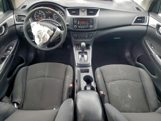 Nissan Sentra S Image 5