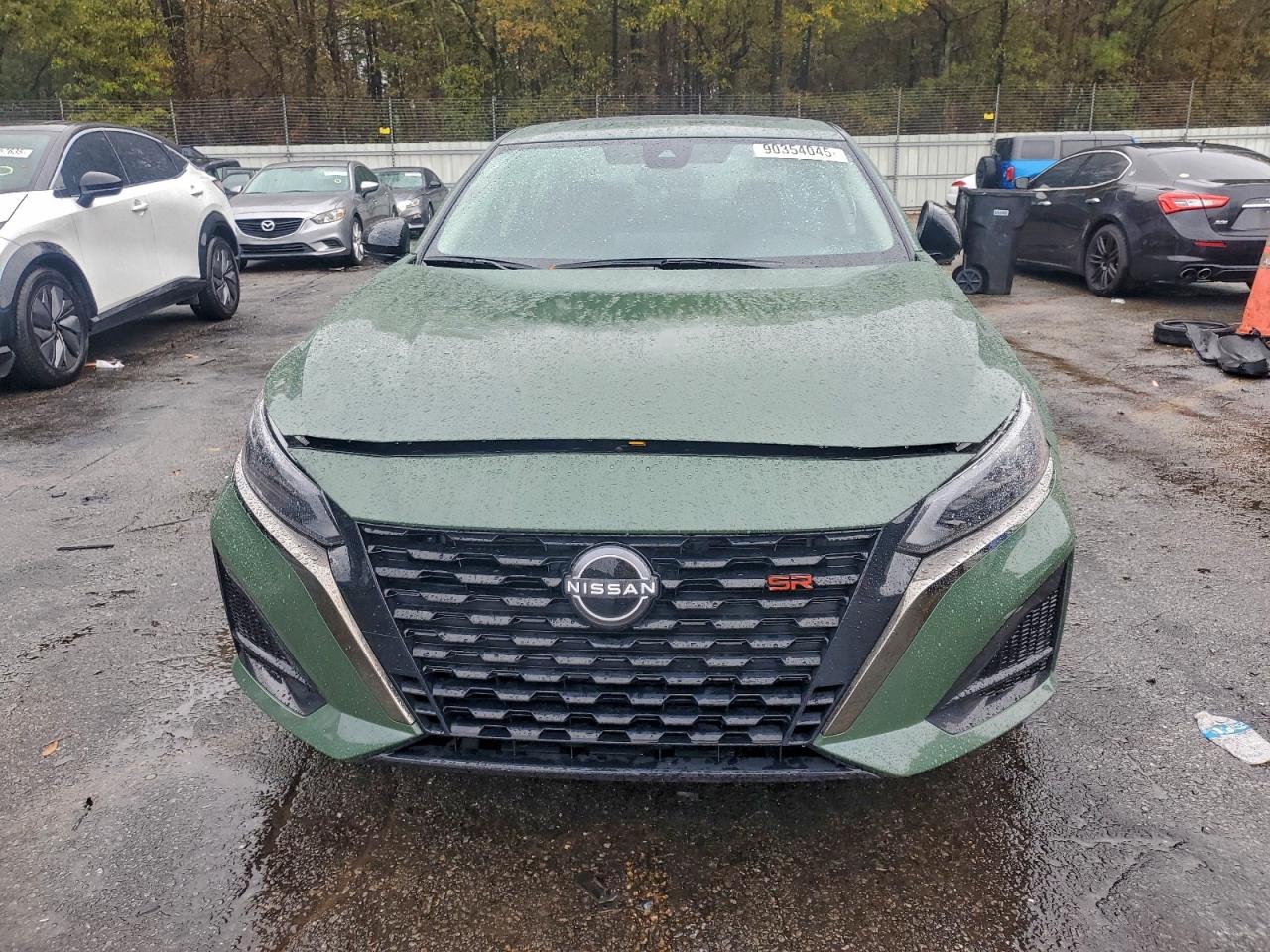 Nissan Altima Sr Image 12