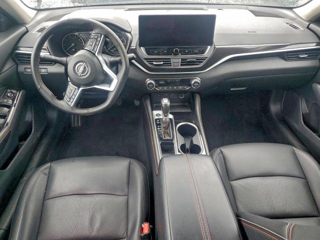 Nissan Altima Sr Image 3