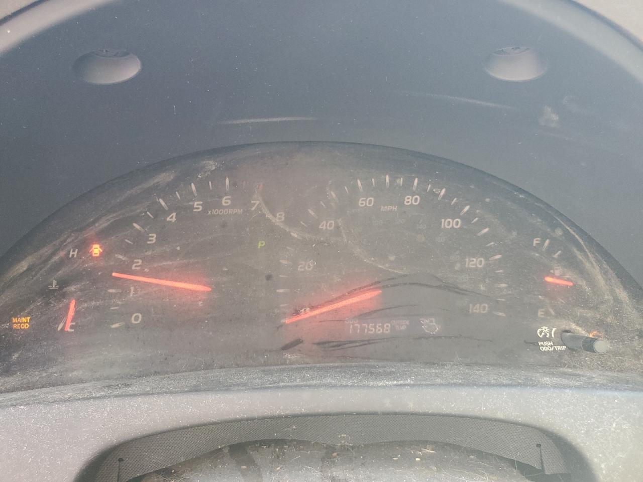 Toyota Camry Ce Image 11