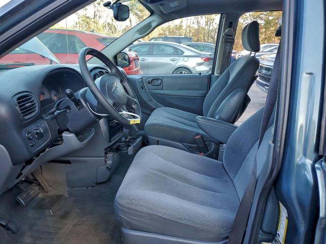 Chrysler Minivan Touring Image 6