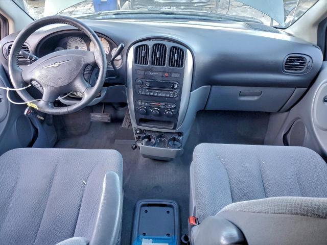 Chrysler Minivan Touring Image 7