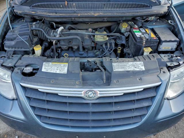 Chrysler Minivan Touring Image 13