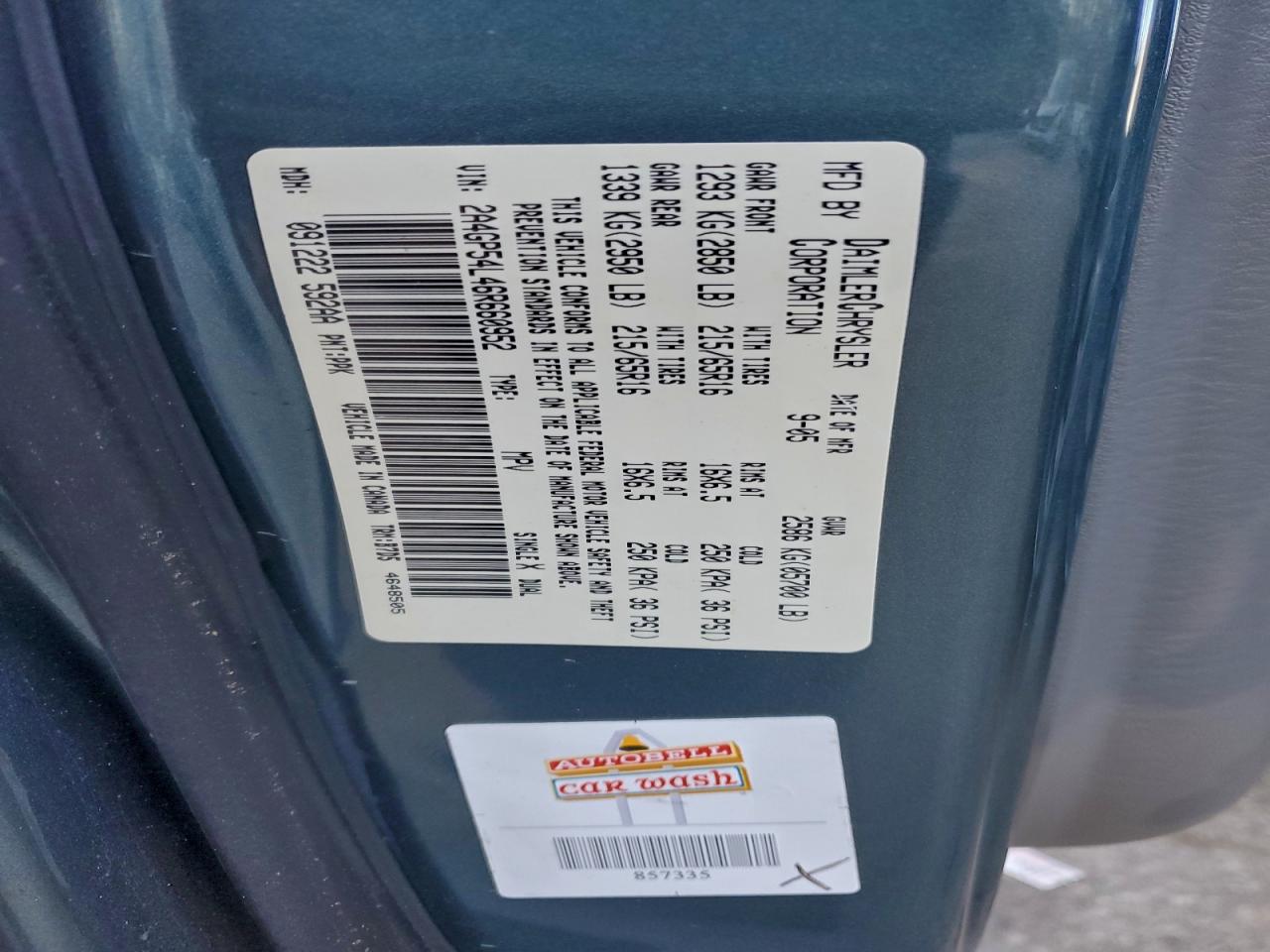 Chrysler Minivan Touring Image 11