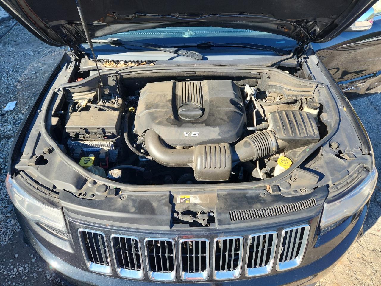 Jeep Grand Cherokee Limited Image 13