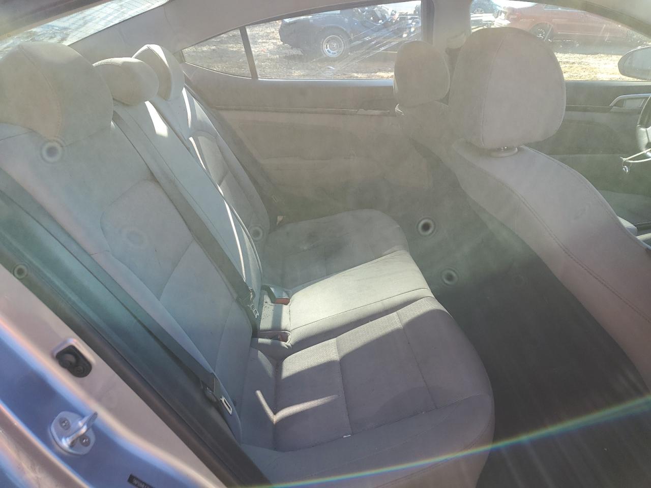 Hyundai ELANTRA Se Image 10