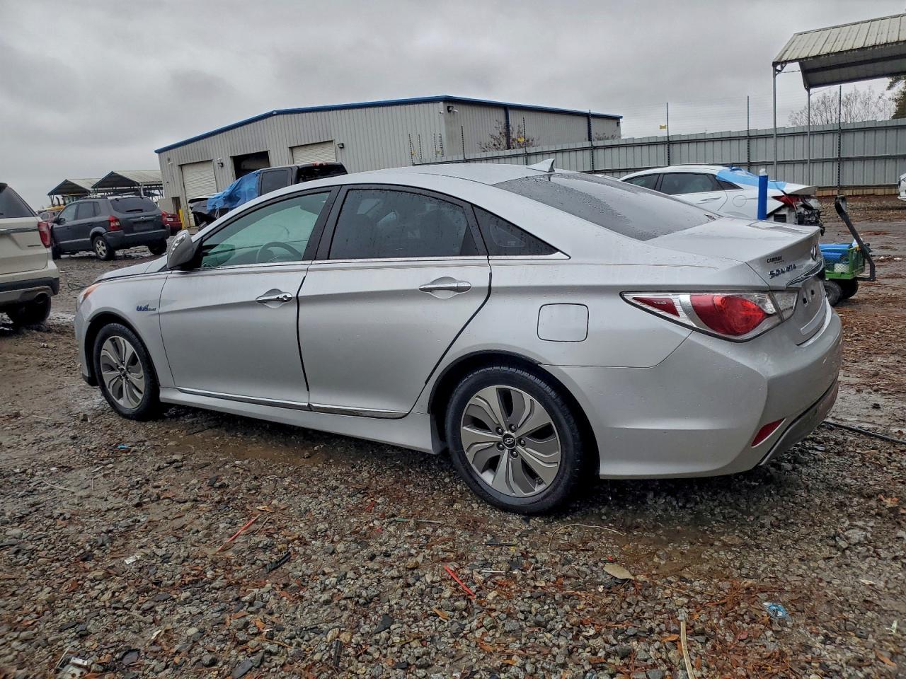 Hyundai SONATA Hybrid Image 11