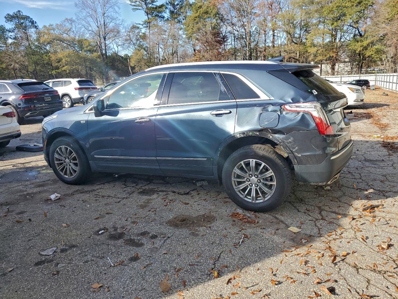 Cadillac XT5 Luxury Image 3