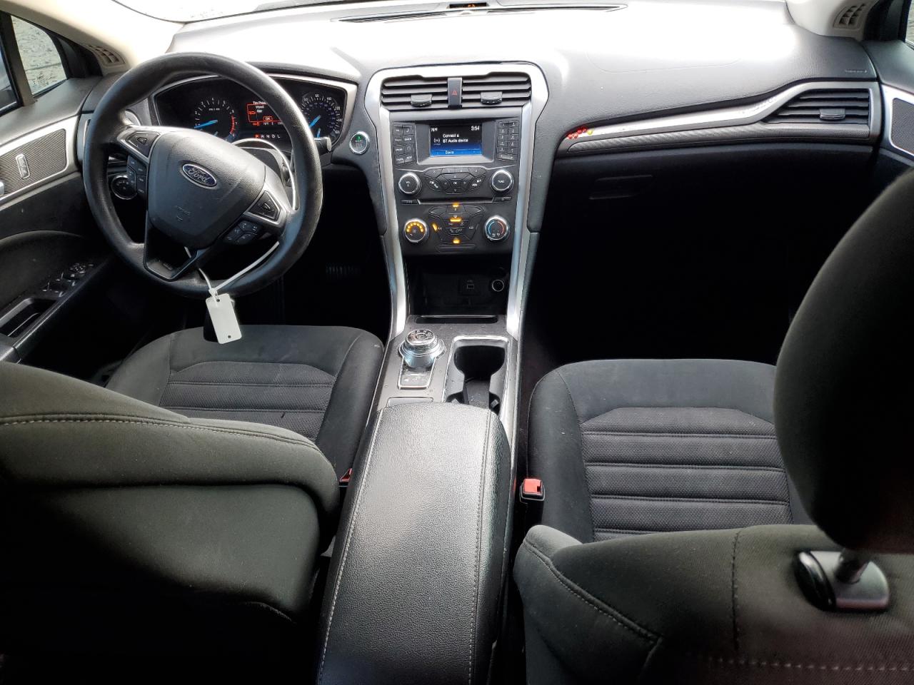 Ford Fusion Se Image 2