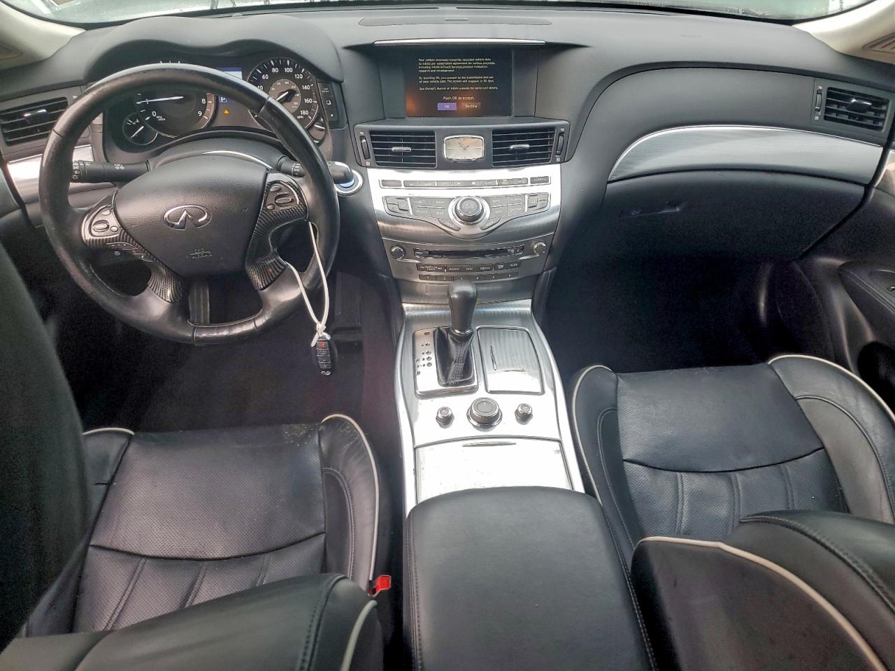 INFINITI Q70 3.7 Luxe Image 9