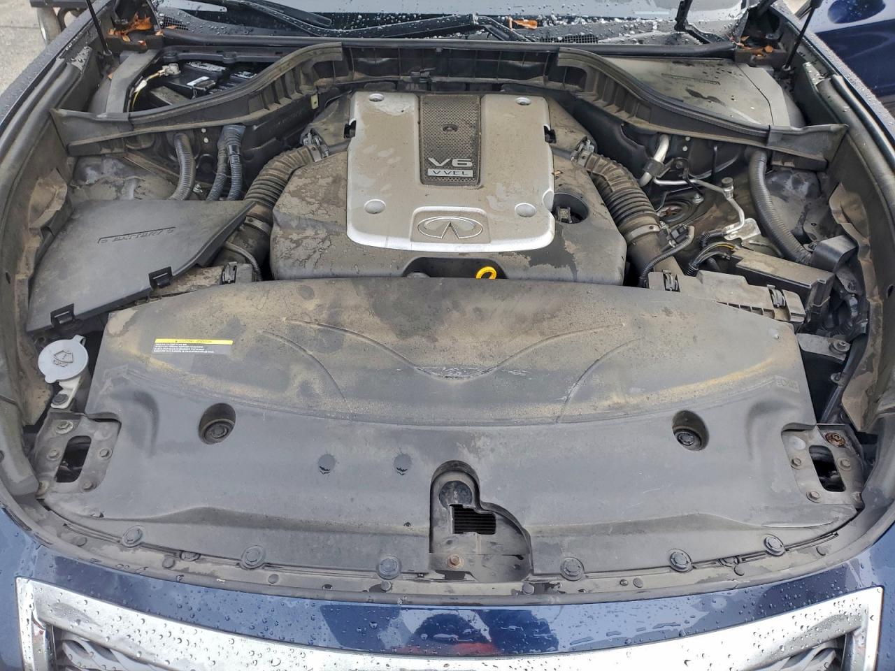 INFINITI Q70 3.7 Luxe Image 8