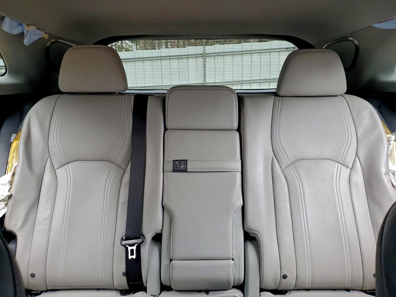 Lexus RX 350 Base Image 9