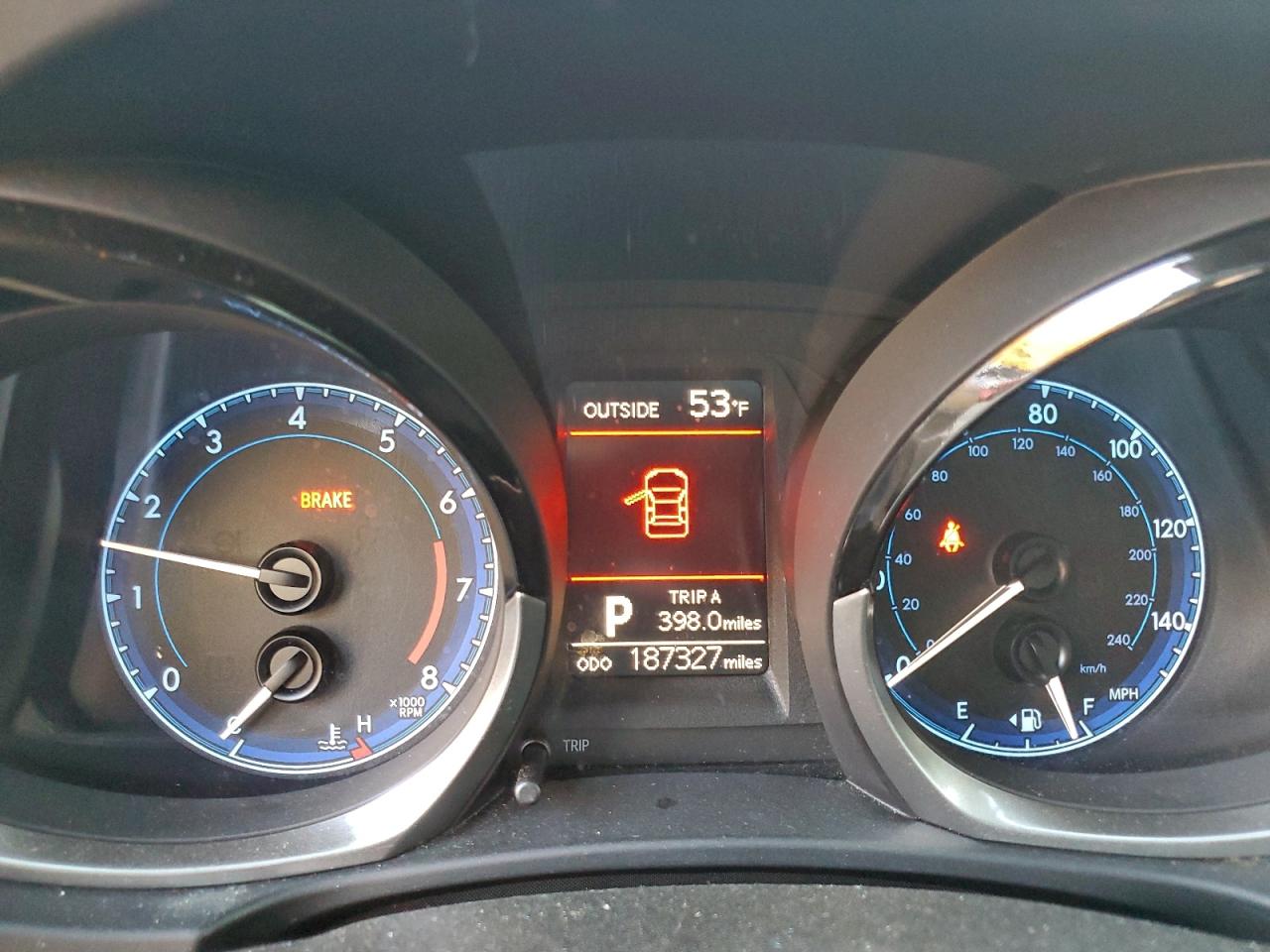 Toyota Corolla L Image 6