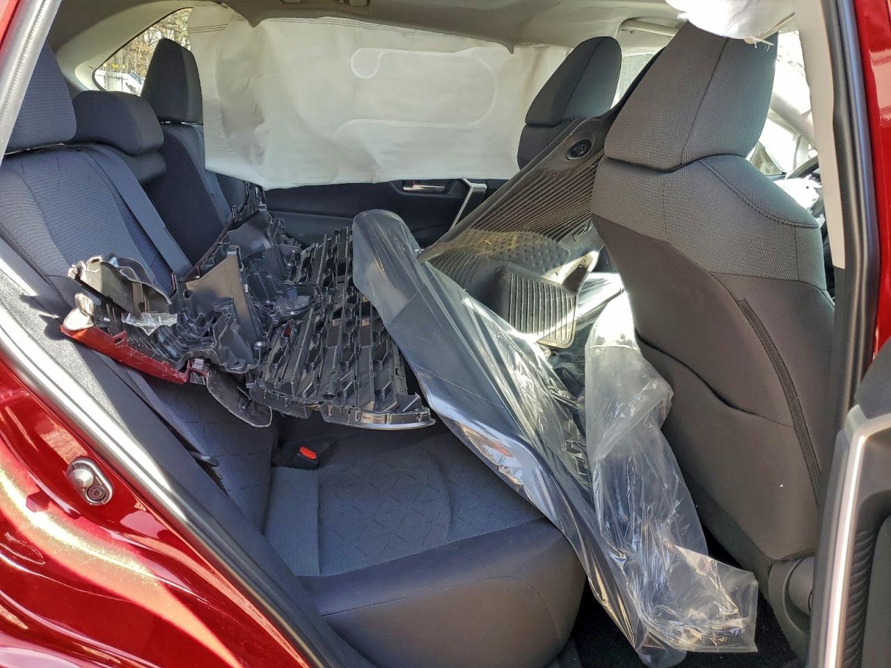 Toyota RAV4 Xle Image 11