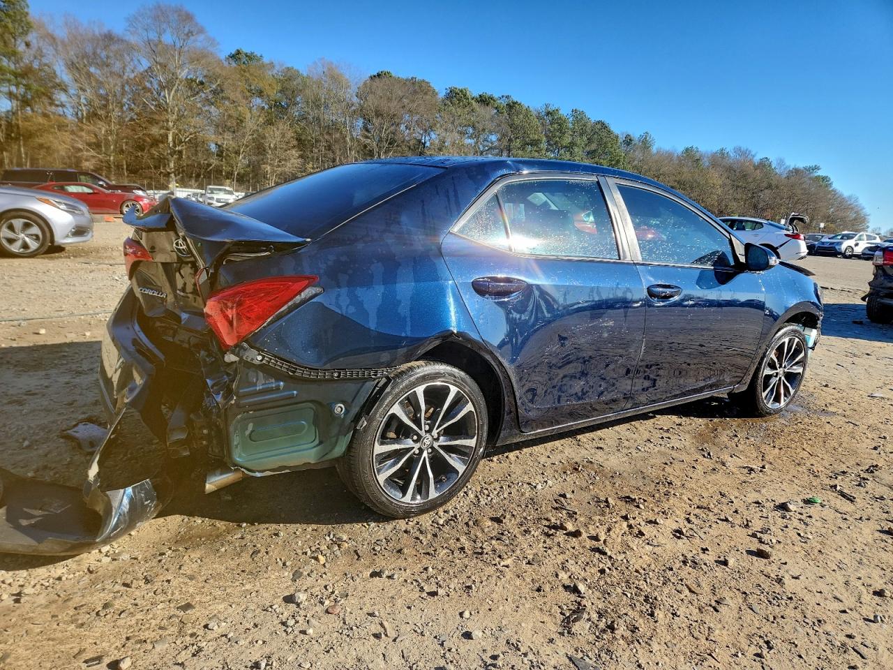 Toyota Corolla L Image 7