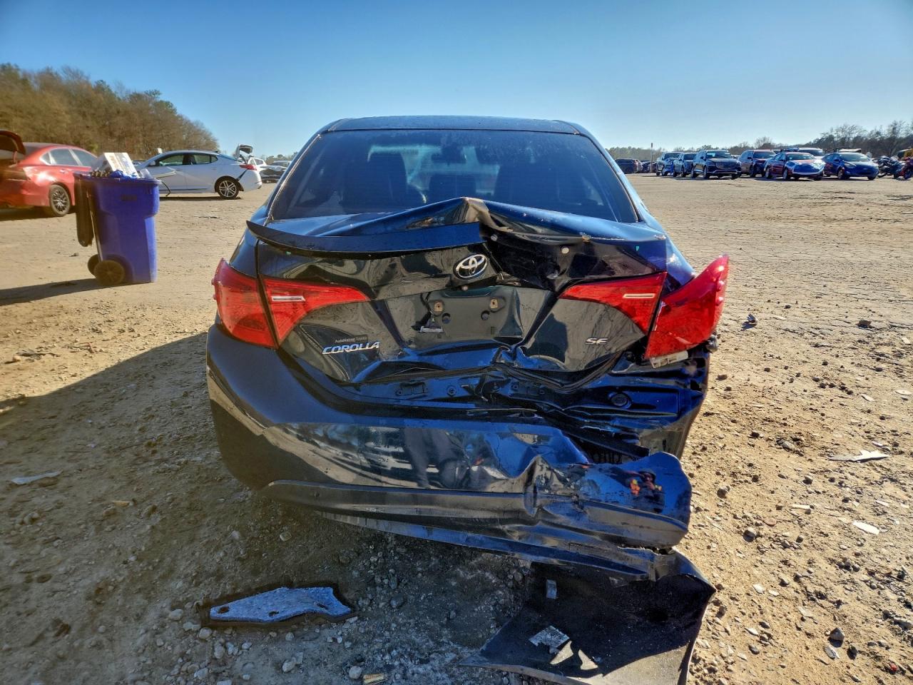 Toyota Corolla L Image 12