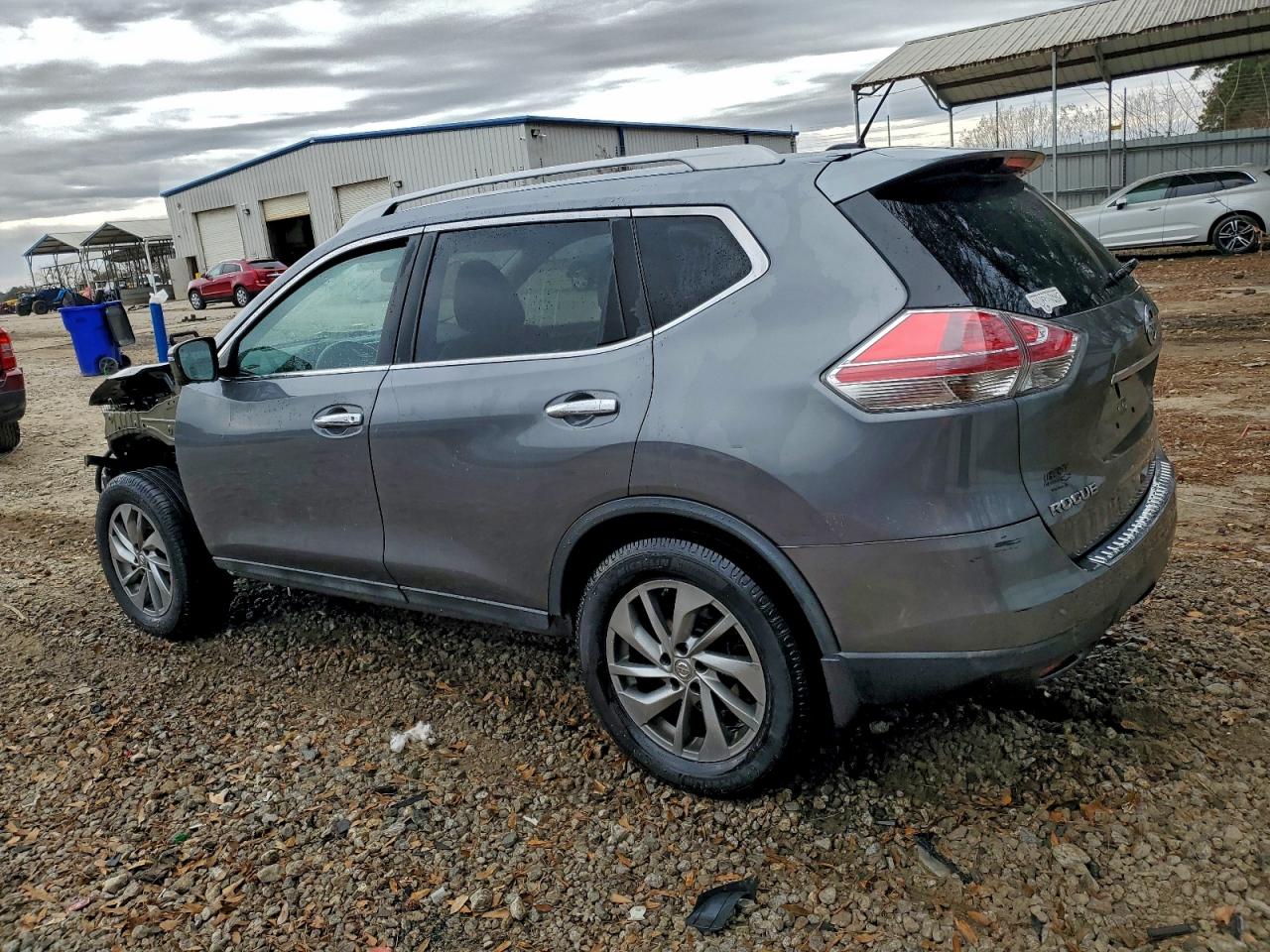 Nissan Rogue S Image 2