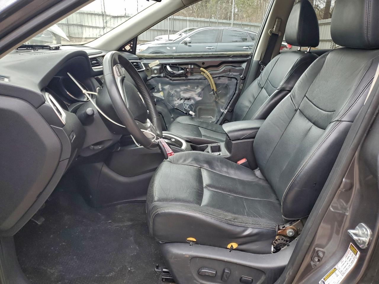 Nissan Rogue S Image 7