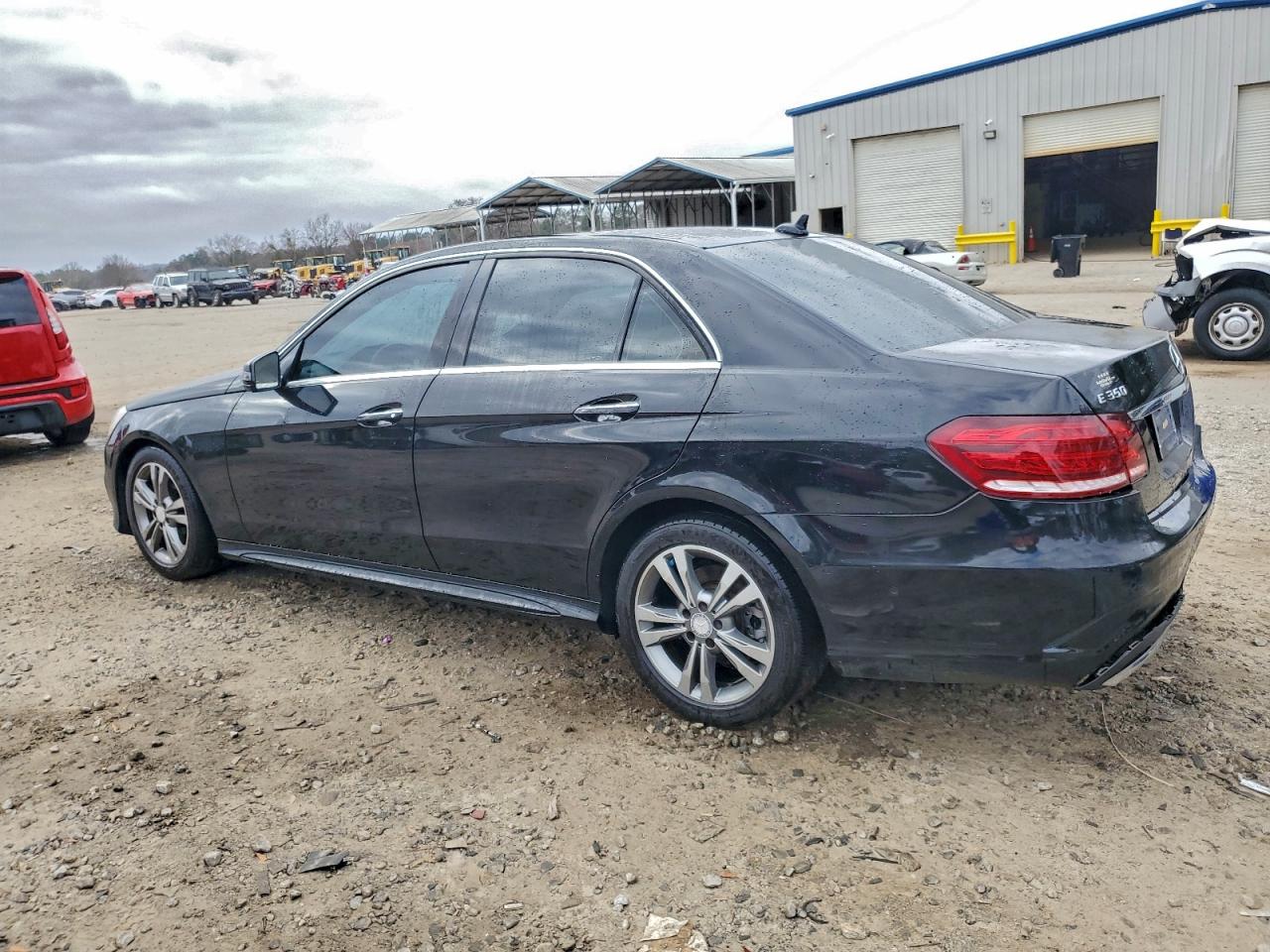 Mercedes-Benz E-Class 350 Image 9