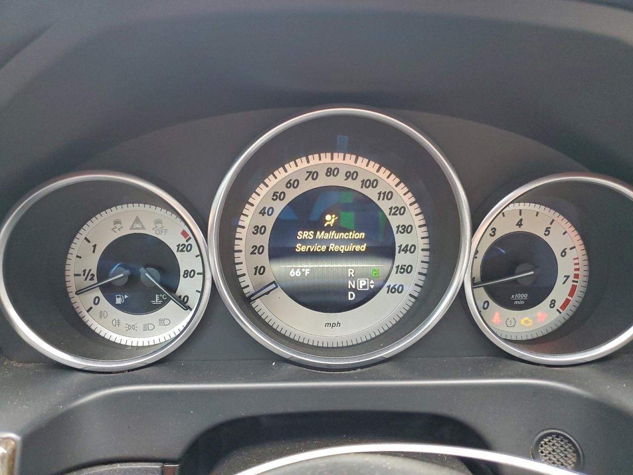 Mercedes-Benz E-Class 350 Image 3