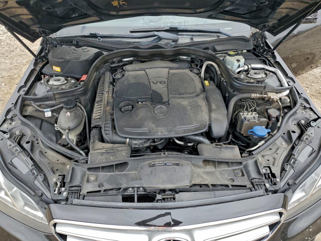 Mercedes-Benz E-Class 350 Image 10